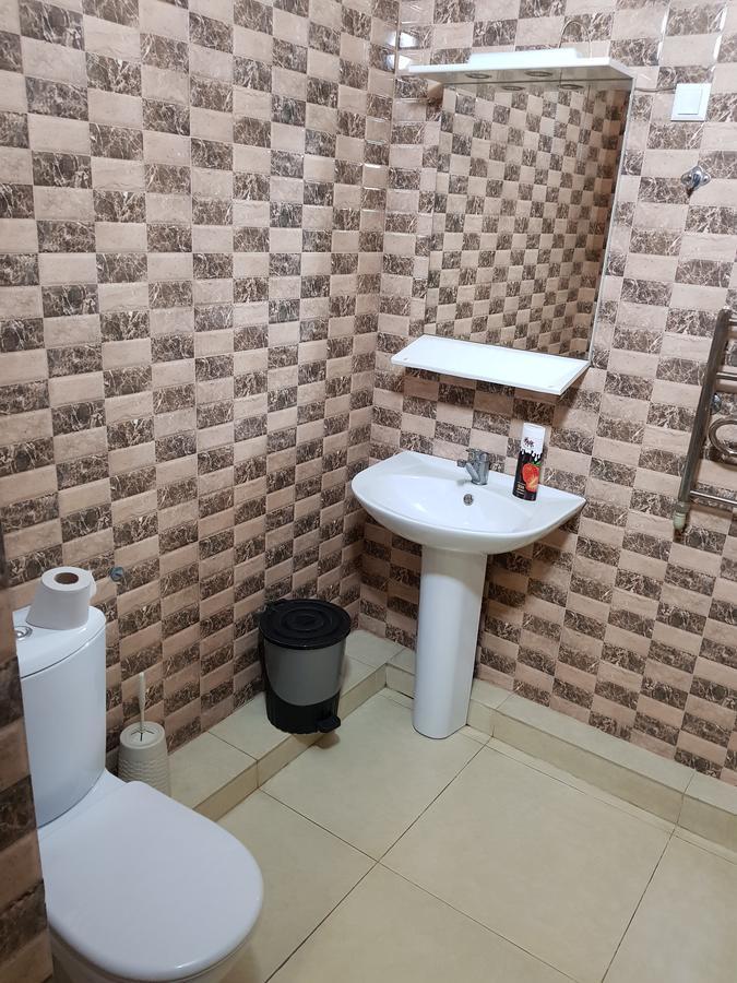 Mini Hotel Leila Almaty Eksteriør billede